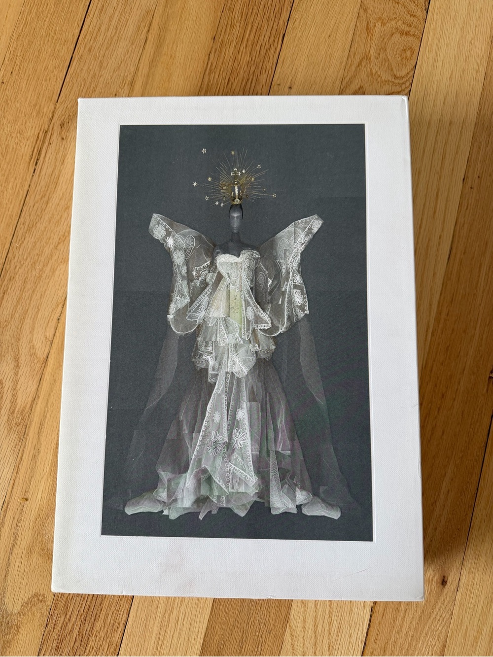 MET Gala Book - Heavenly Bodies